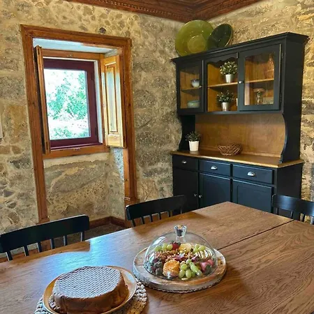 Holiday home Charming House With Private Pool In Porto de Mos (Leiria)