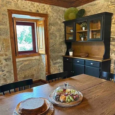 Holiday home Charming House With Private Pool In Porto de Mos (Leiria)